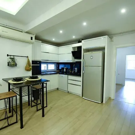 Marin Duplex - With A Private Garden