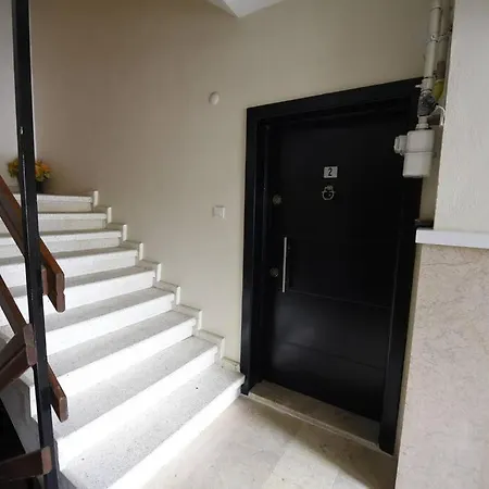 Marin Duplex - With A Private Garden Daire