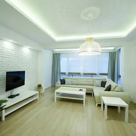 Marin Duplex - With A Private Garden Daire
